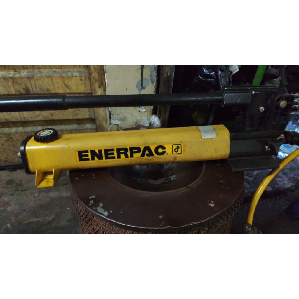 Pompa Hydraulic ENERPAC P392