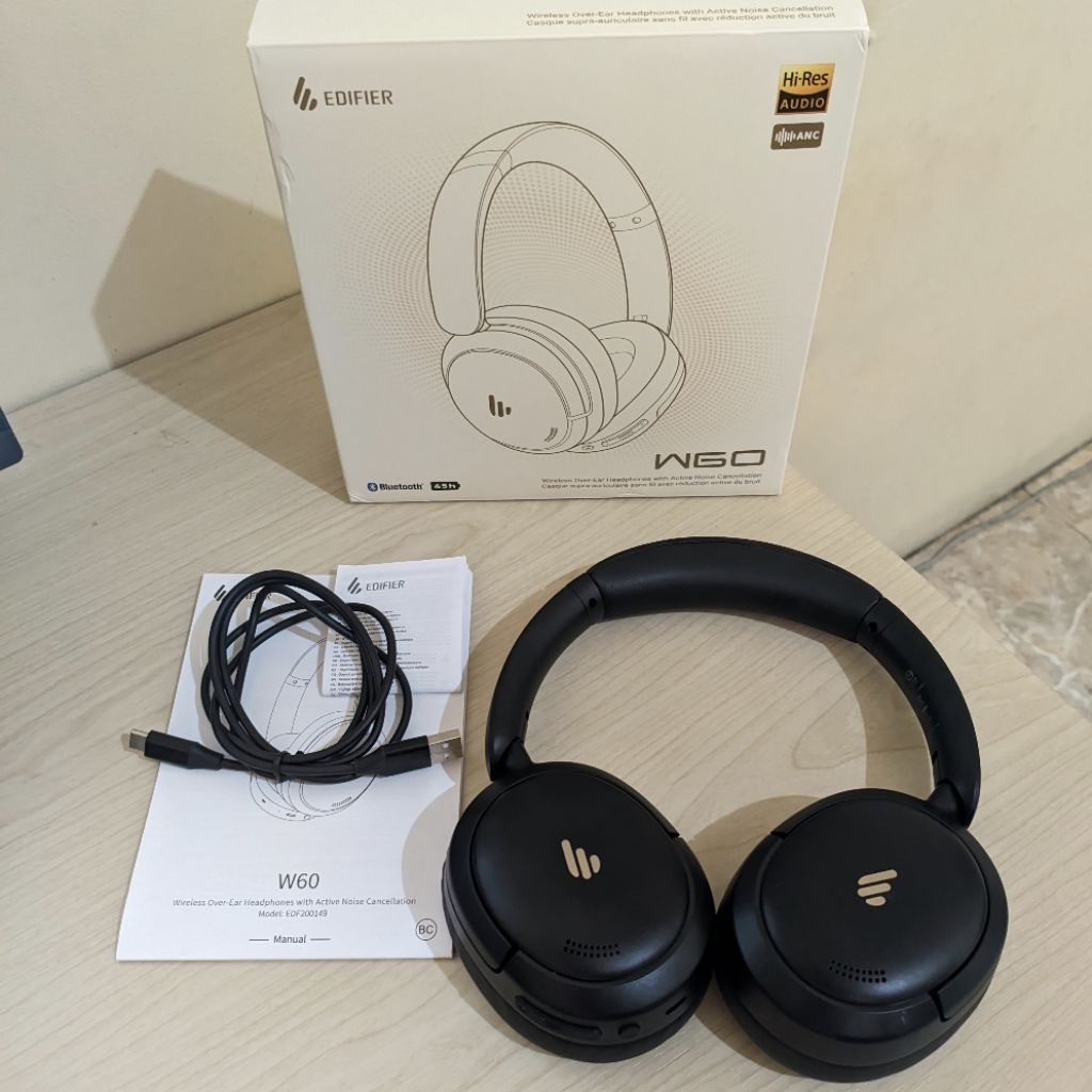 Edifier w60 wireless anc headphone