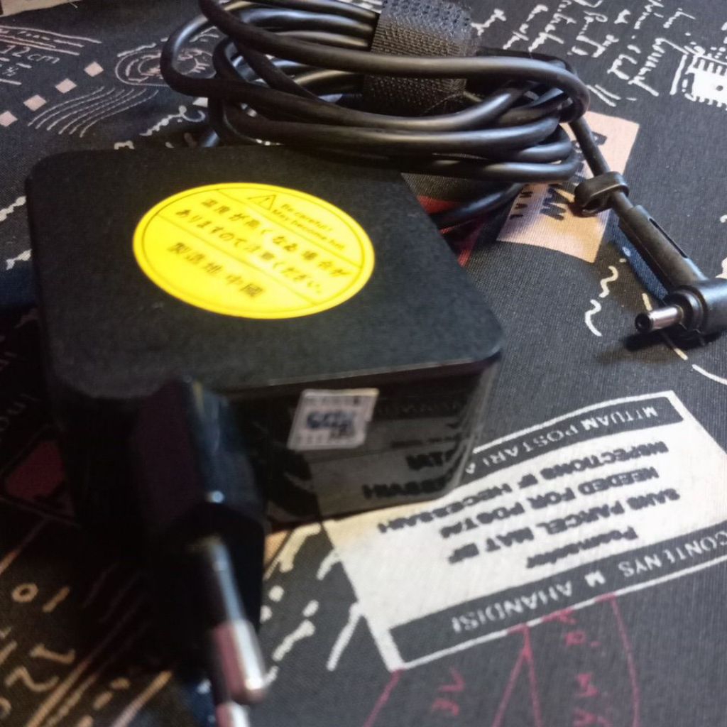 ADAPTER/CHARGER ASUS ADP-45BW (original)