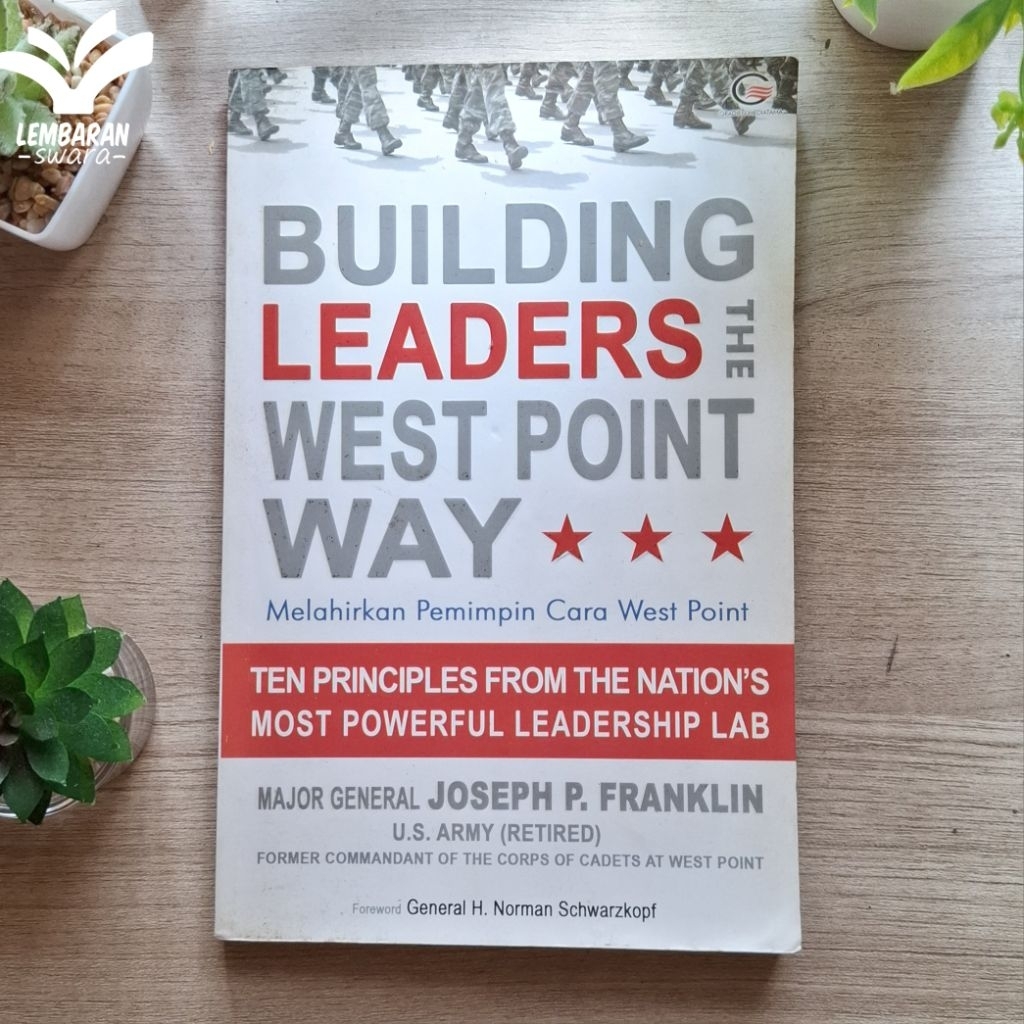 Building Leaders The West Point Way - Mayor General Joseph P. Franklin (Preloved original)