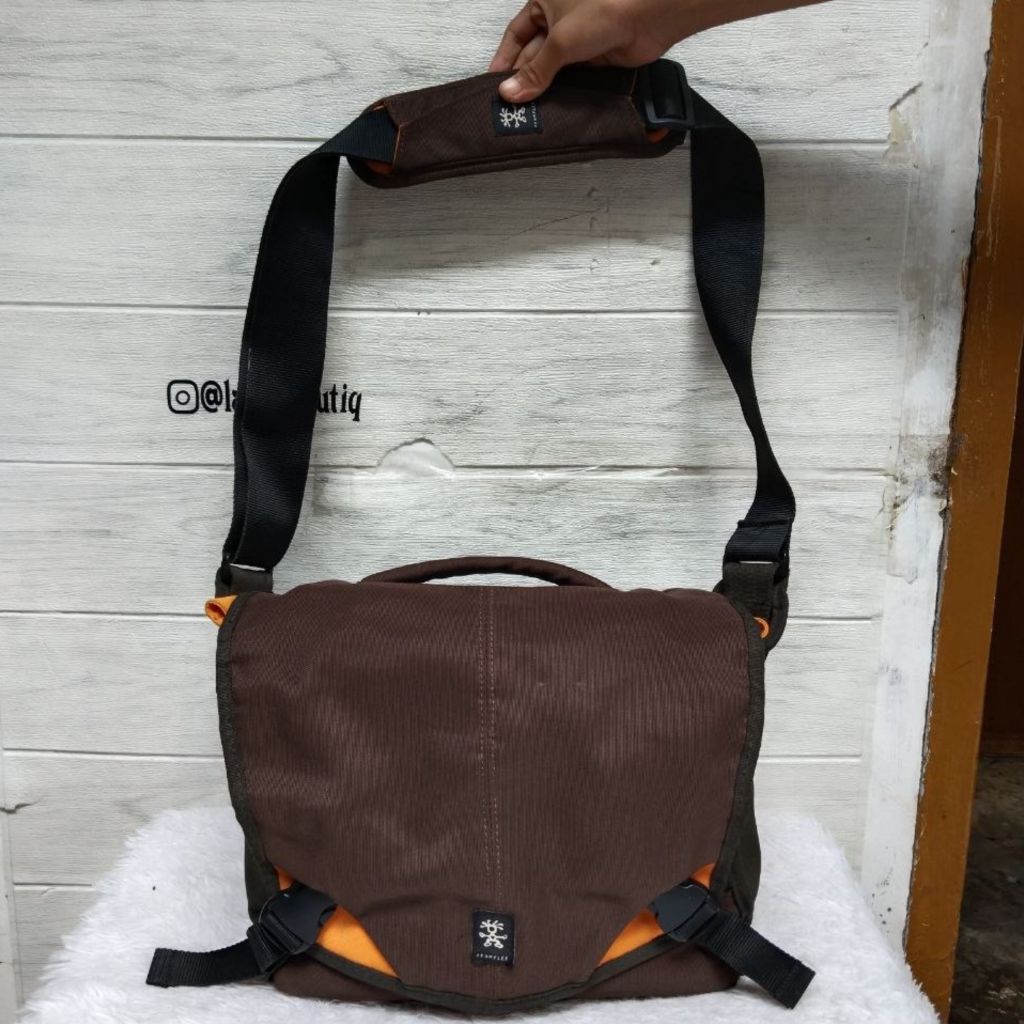 Tas Pria Crumpler Bag