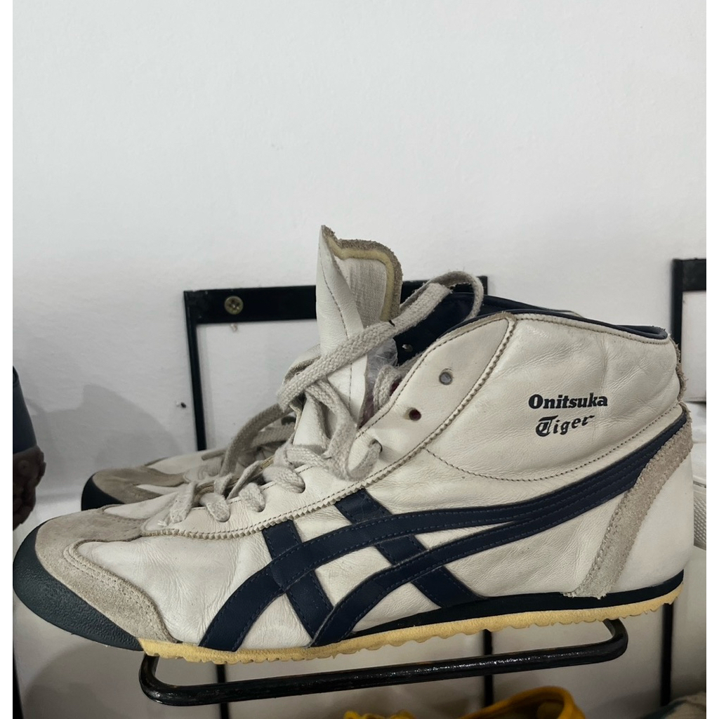 Sepatu Onitsuka Tiger Mid Runner
