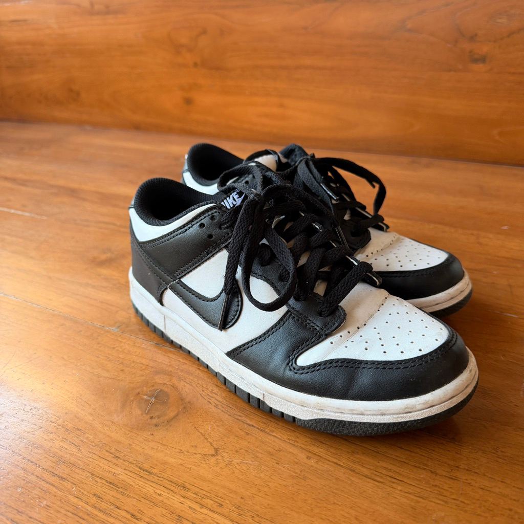 preloved sepatu nike dunk panda