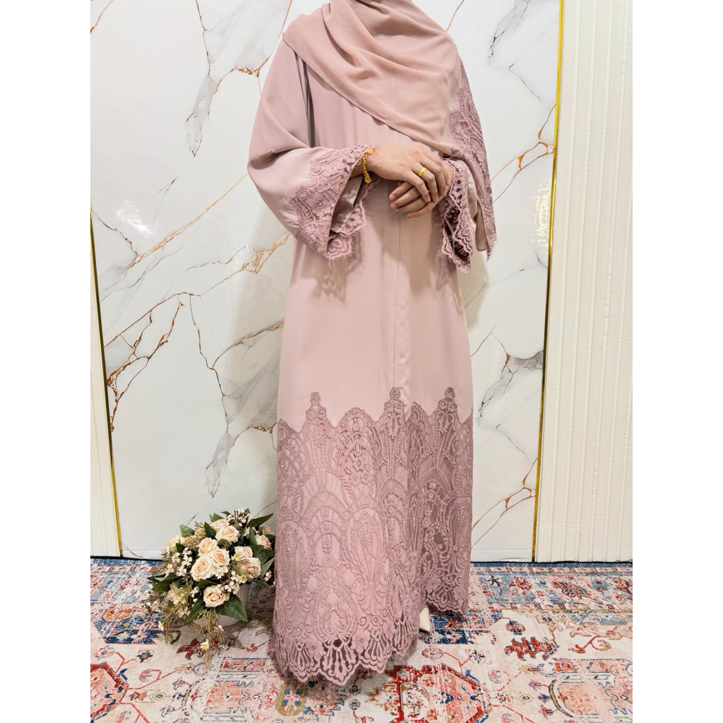 hanna abaya