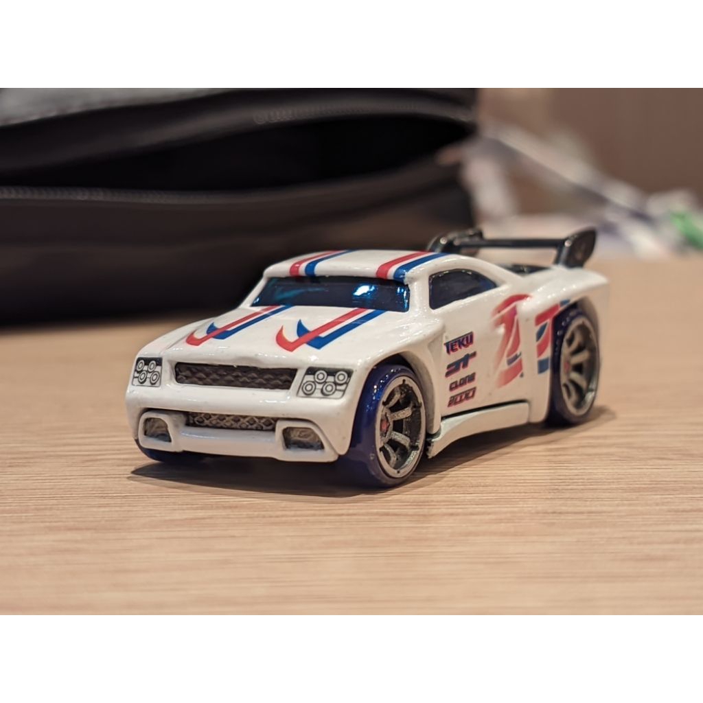 HOTWHEELS ACCELERACERS BASSLINE ACCELERACER TEKU SHIRAKO TAKAMOTO 1/64 RARE DRONES SILENCERZ METAL M