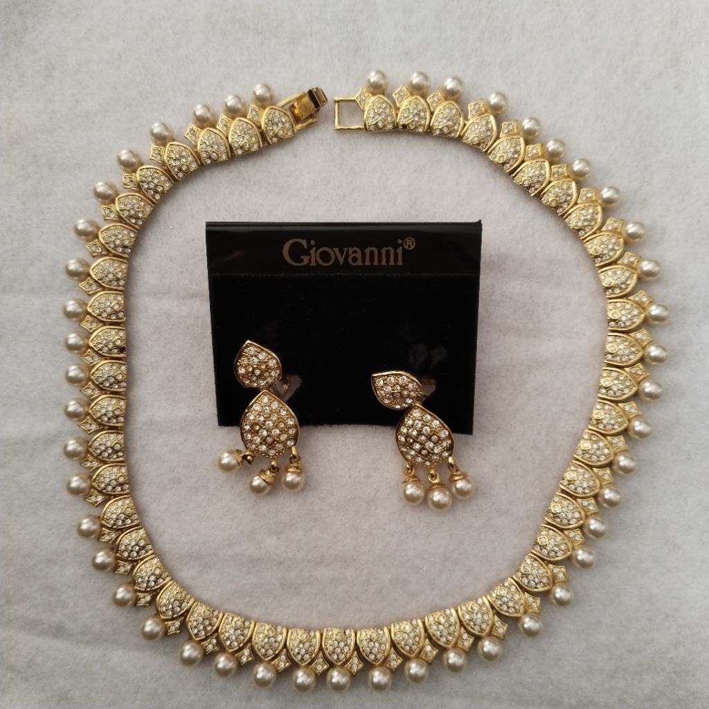 kalung + anting mutiara giovanni