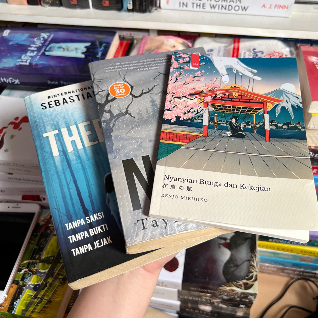 no exit taylor adams, therapy sebastian fitzek, nyanyian bunga dan kekejian renjo mikihiko, buku nov