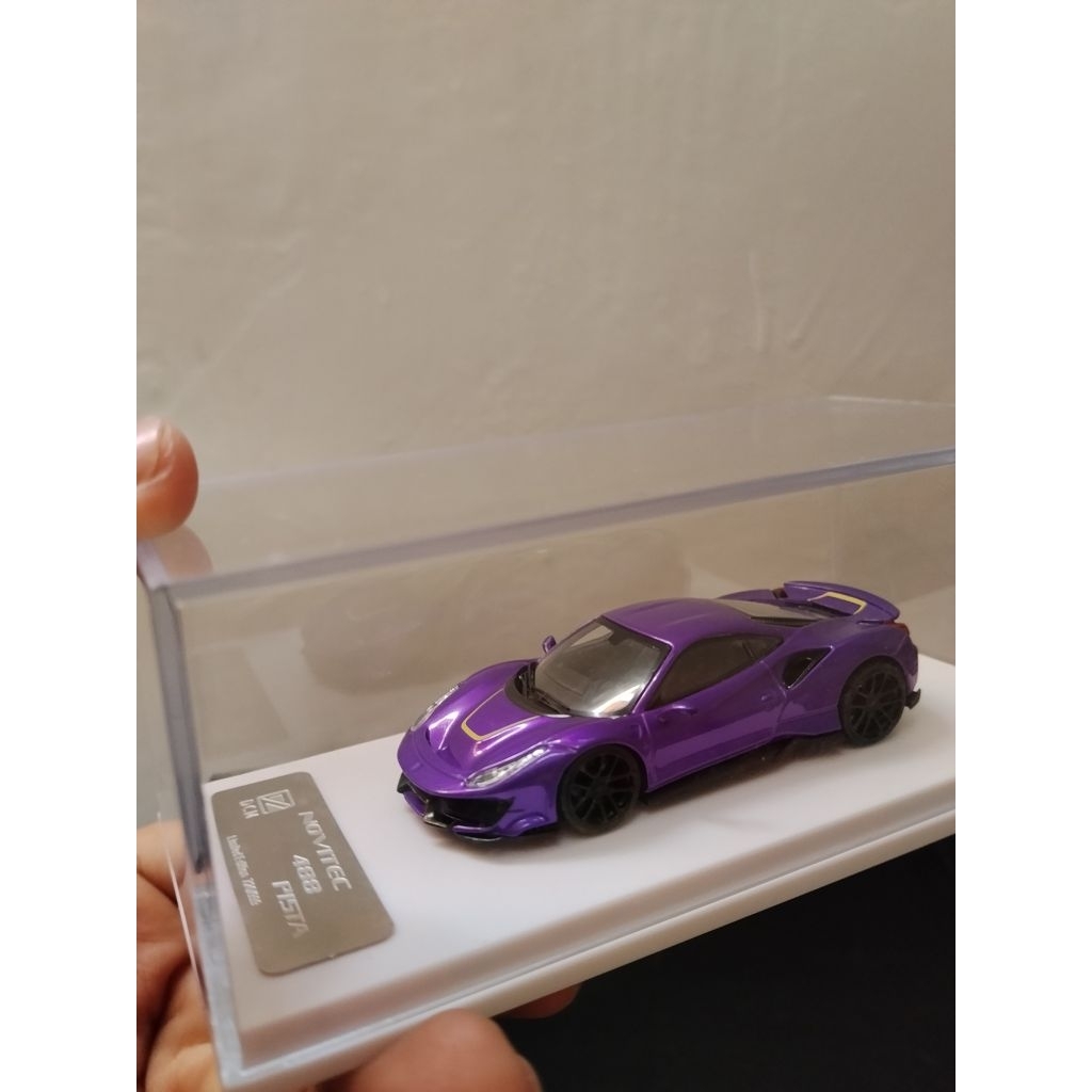 DCM FERRARI 488 Pista