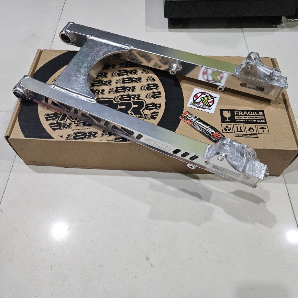 SWING ARM LENGAN AYUN SUPIT KAWAHARA K2R JUPITER Z SILVER