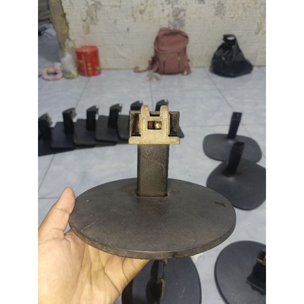 kaki monitor aoc E2070SWN