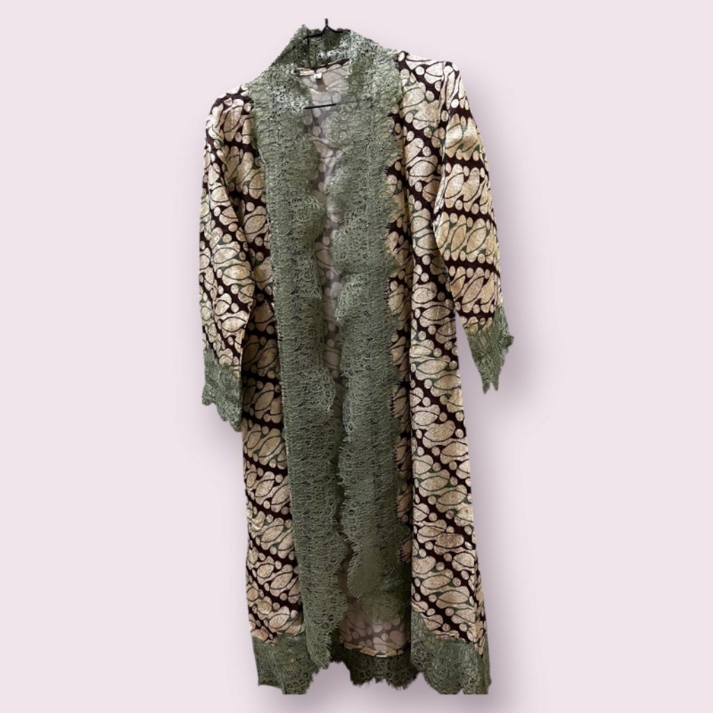 Outer Set Batik Brokat Wanita Elegan