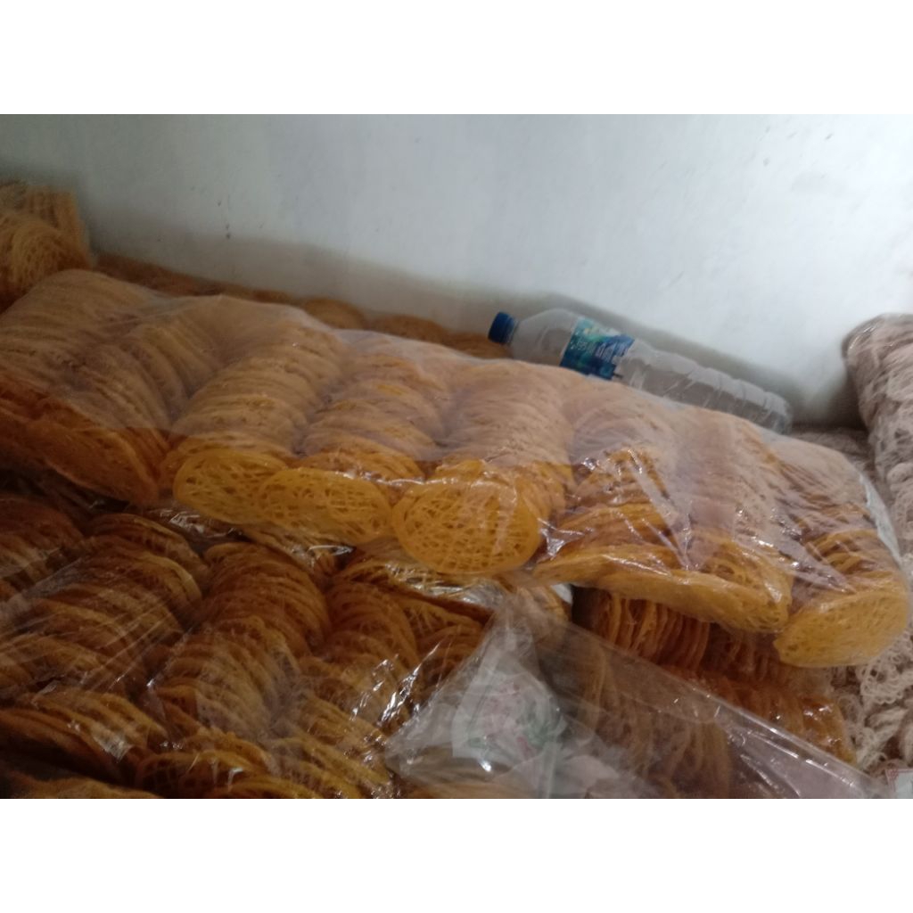 Krupuk Mie kuning
