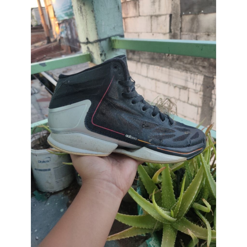 Adidas Adizero Crazy Light 2 Black WhiteBasket Sneakers Original Sepatu Basket
Size 42