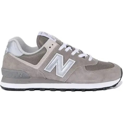 Preloved Sepatu NB New Balance 574 Ukuran 38 Women Shoes 100% Original