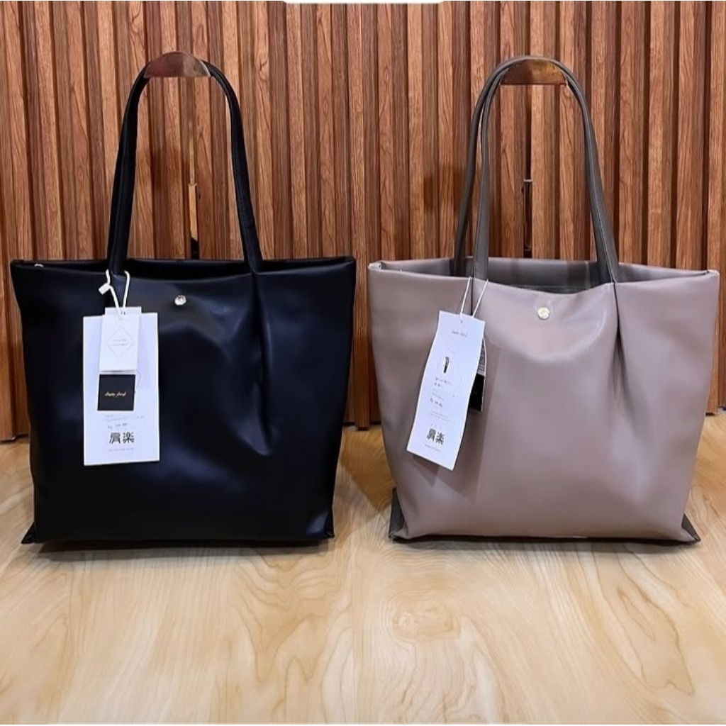 Totebag legato larg/Tas laptop legato larg/Tas kuliah legato larg/Totebag sekolah/totebag kuliah leg