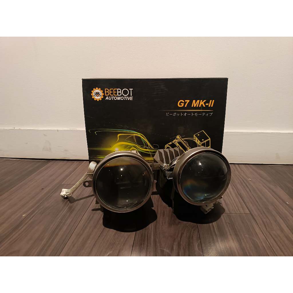 676 TD Projector Beebot G7 Mk2 Blue Lens ex Toyota Innova 2018