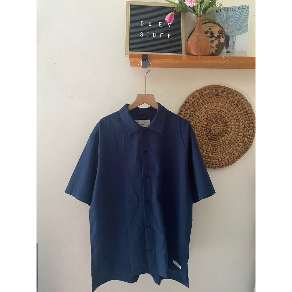 KEMEJA BASIC PRIA LENGAN PENDEK BY BAYFLOW