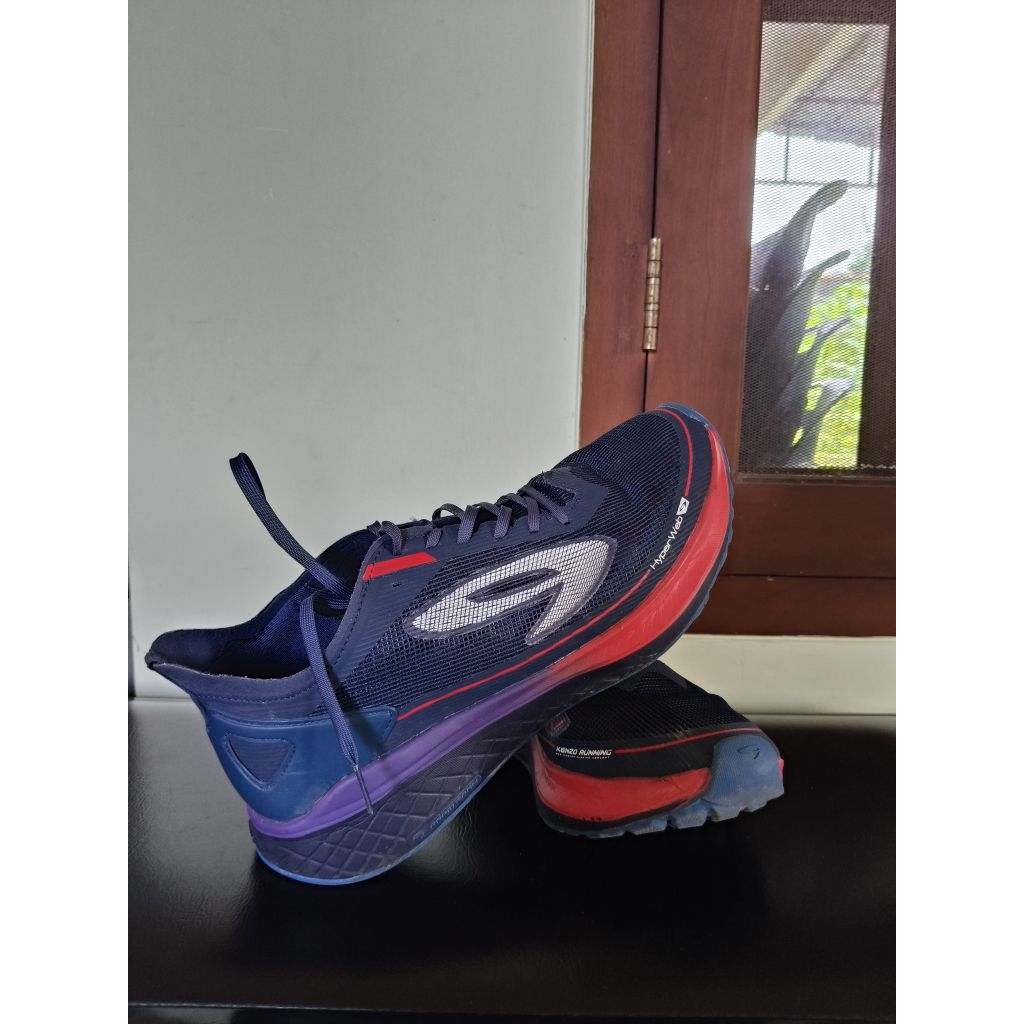 910 Nineten Running