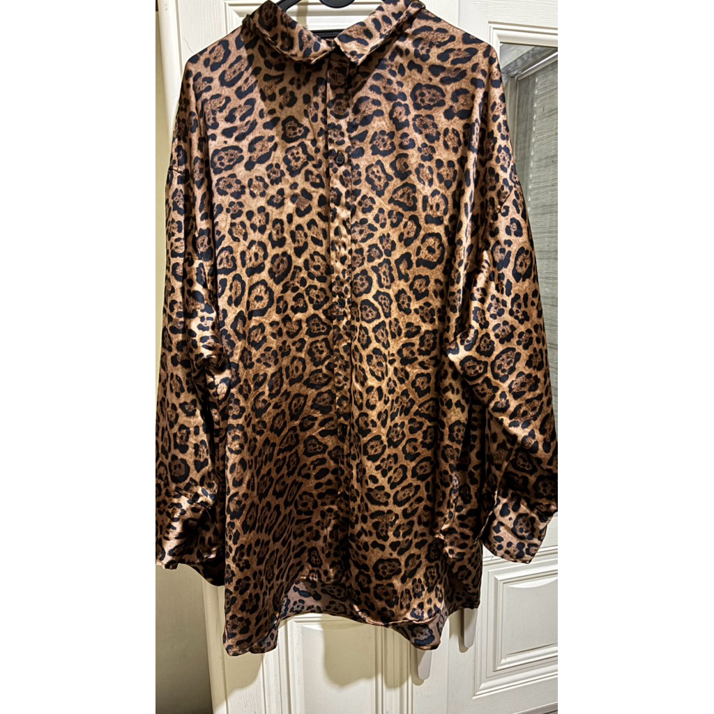 H&M kemeja leopard