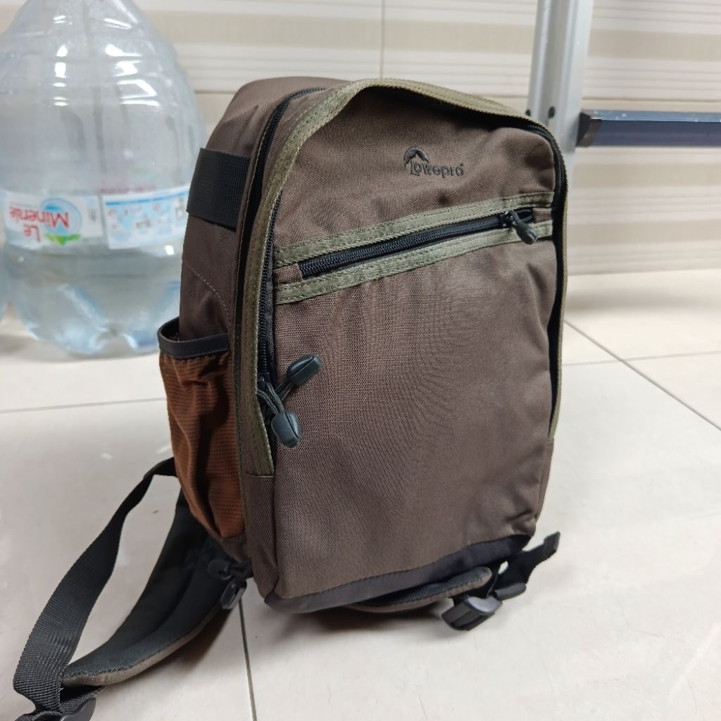 BEKAS PAKAI tas ransel kamera dslr merk lowepro Photo traveler 150