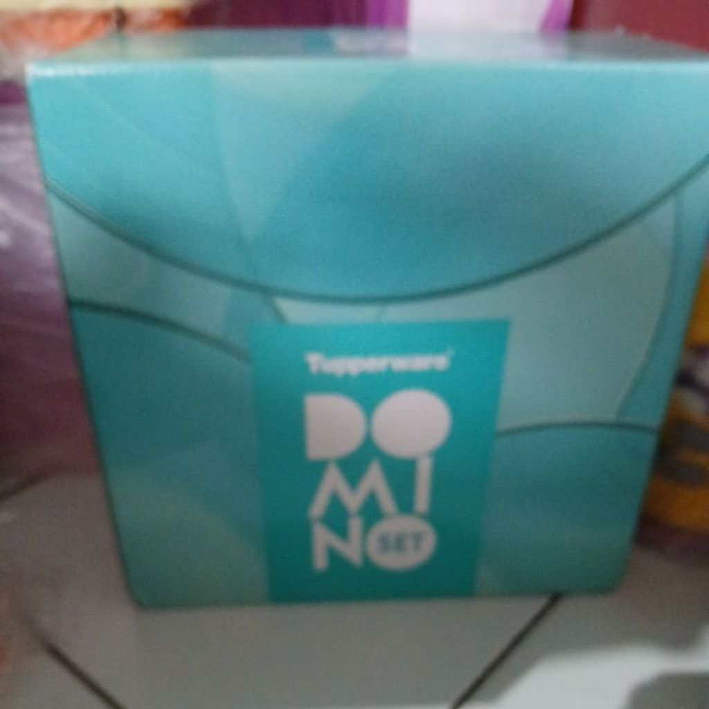 Domino set Tupperware