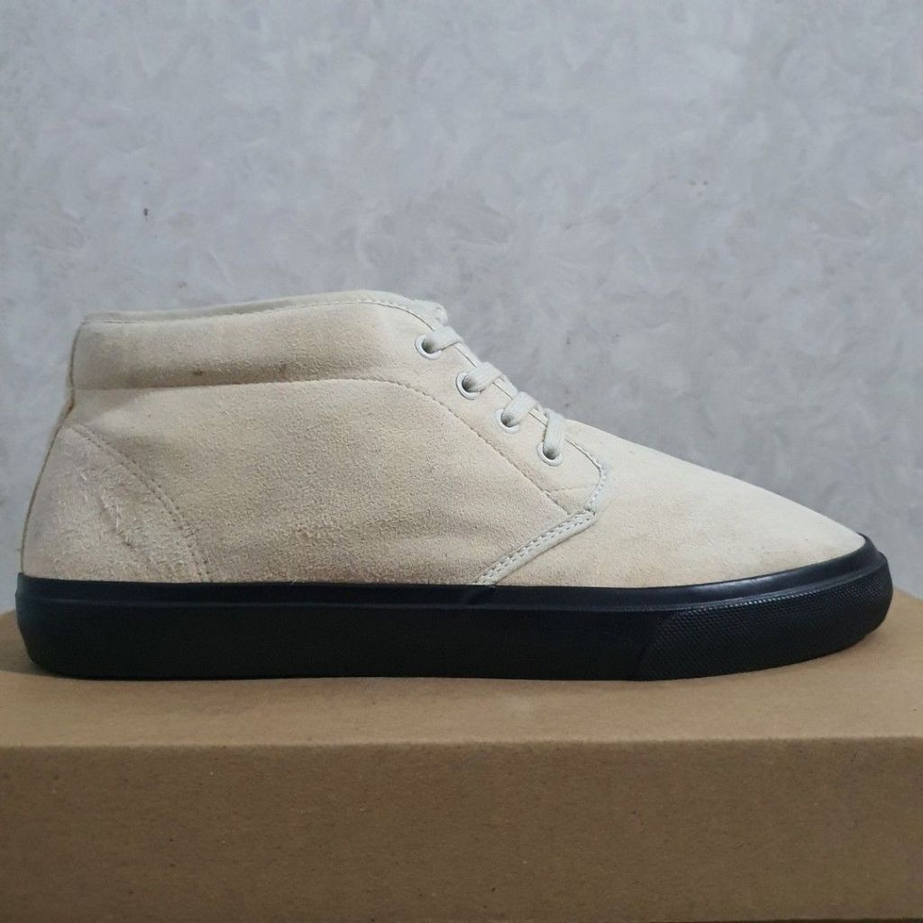 Uniqlo Chukka Sneakers