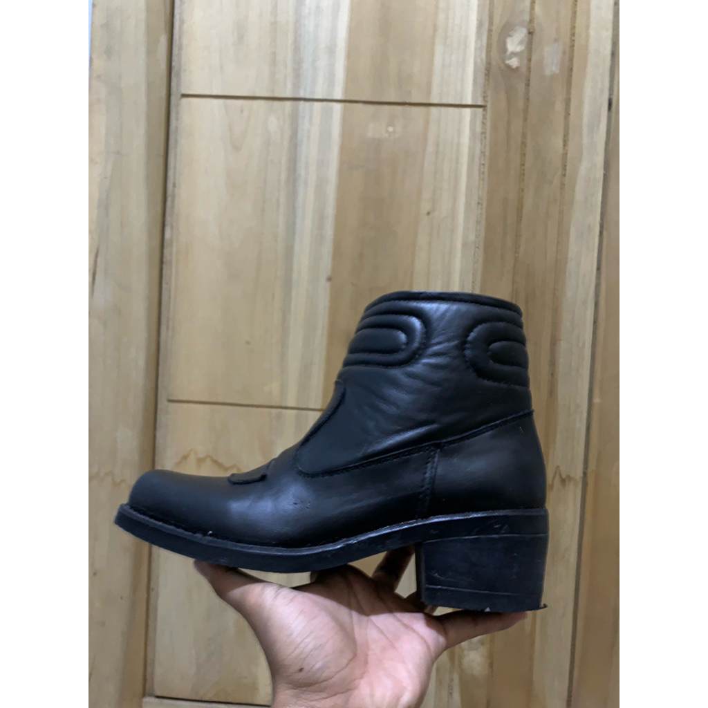 Sepatu Boots Pria Cowboy Preloved