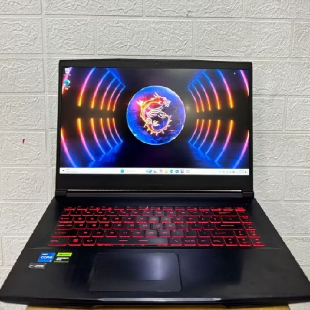 LAPTOP GAMING MSI RTX 4050 FULLSET RAM 32GB 512Gb SSD+HDD 1Tb RTX 4050 INTEL CORE I7 GEN 12 GOOD QUA
