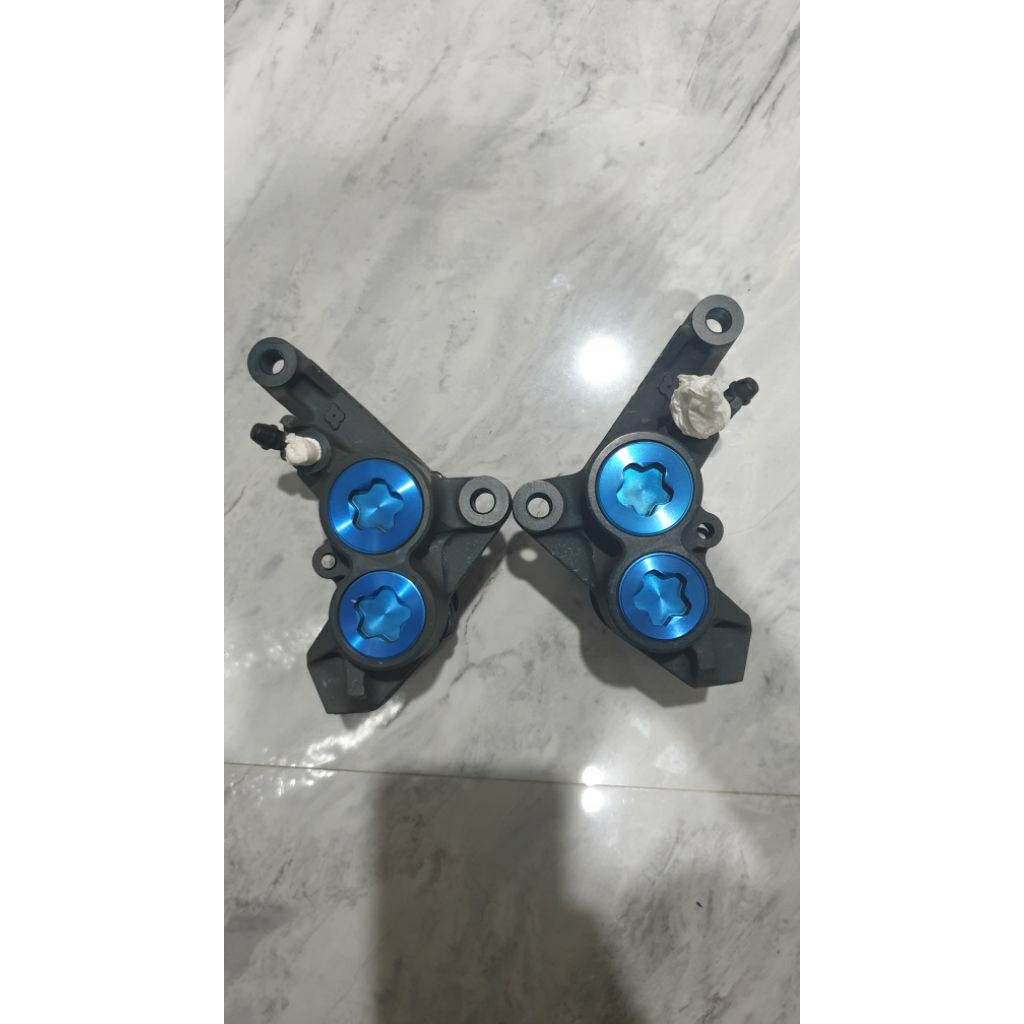 Kaliper YZF R1 R6 Sumitomo