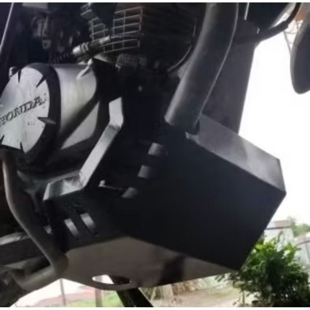 SKIDPLATE MEGAPRO SKIDPLATE VERZA SKIDPLATE CB VERZA COVER MESIN HONDA COVER MESIN MEGAPRO COVER MES