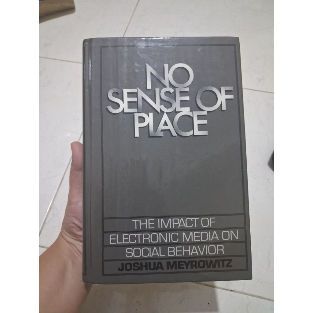 buku no sense of place joshua meyrowitz.