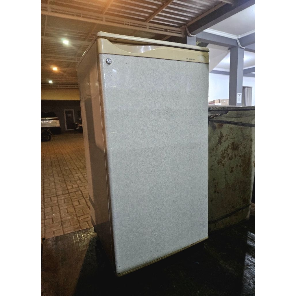 KULKAS 1 PINTU SANYO EMERALD SEKEN ORI
