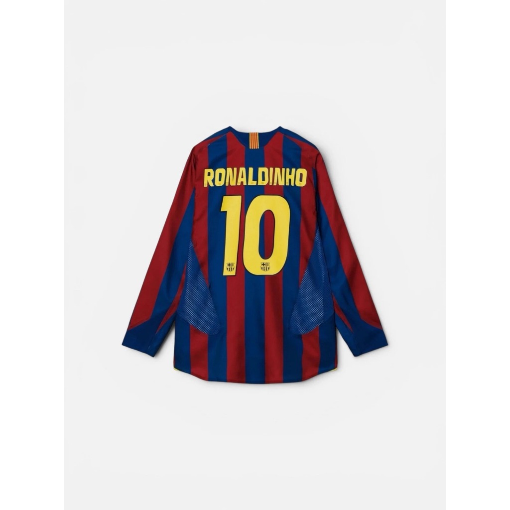 Barcelona Re-Issue 2005/06 Ronaldinho Home Jersey