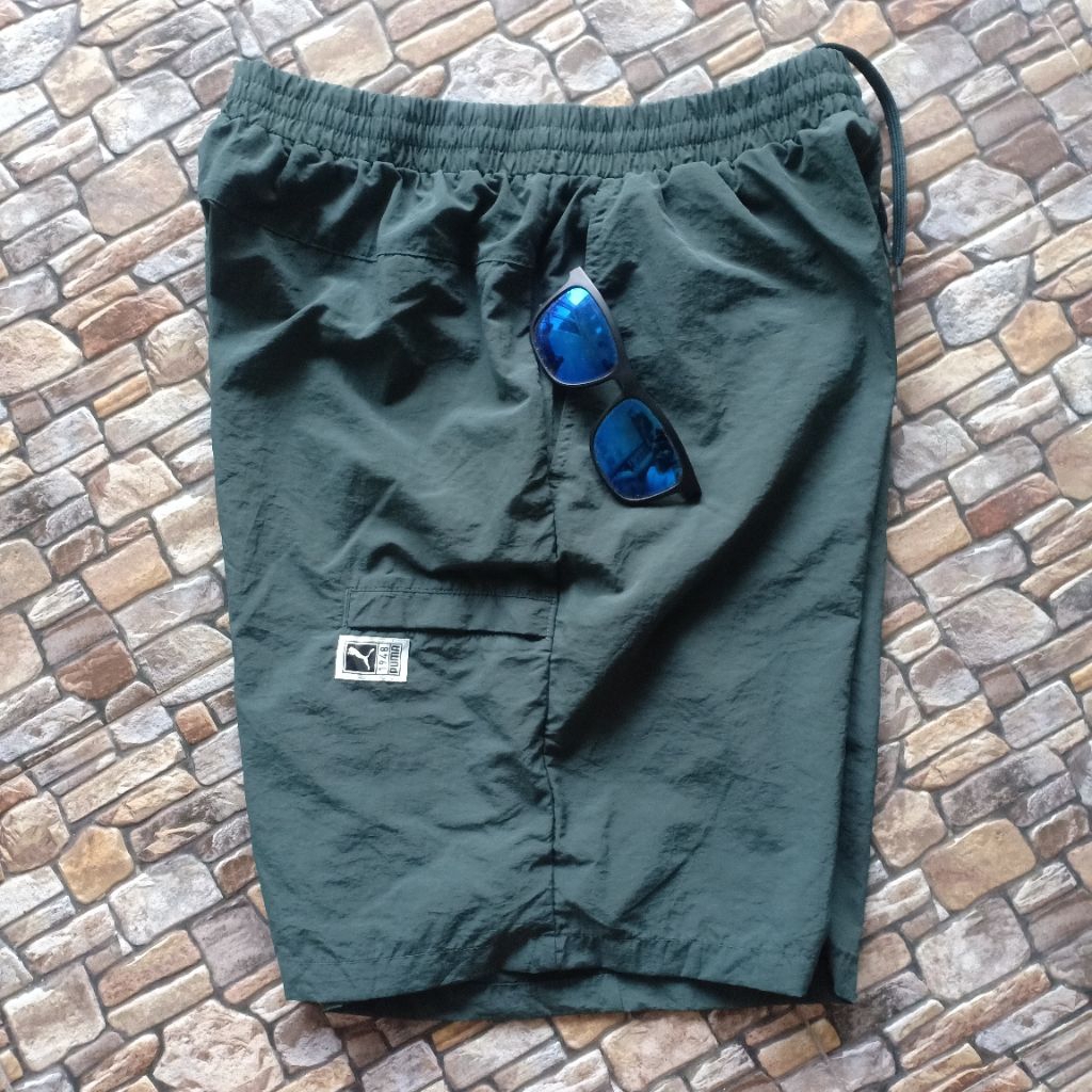 Celana outdoor pendek branded PUMA original preloved size XL Asia