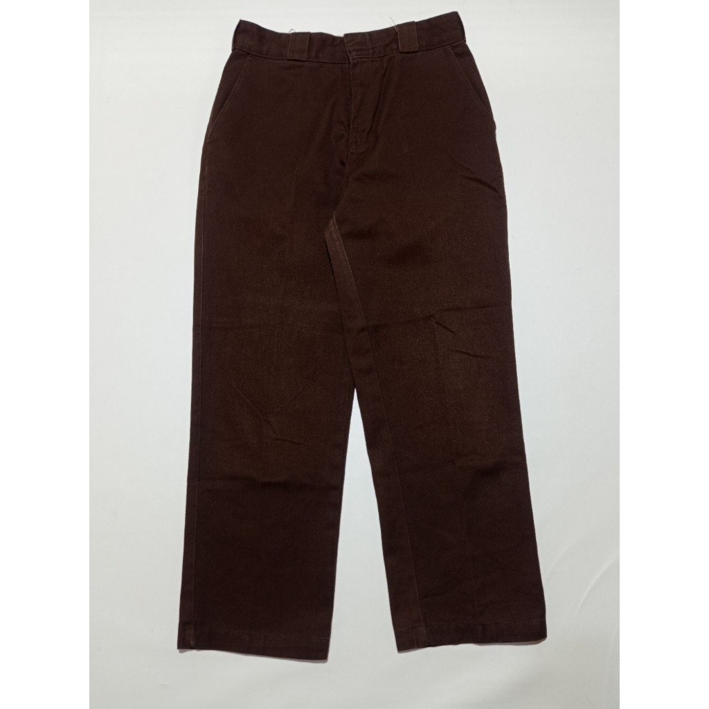 Celana Dickies 874 Original Fit × Urban Outfitters Warna Dark Brown Size 29×30 Second Brand Dickies