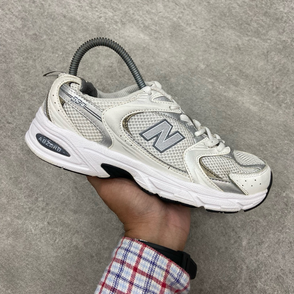 [Size 39.5] New Balance 530 ‘White Silver Metallic’ (MR530AD) Second Original Kondisi Mulus No Minus