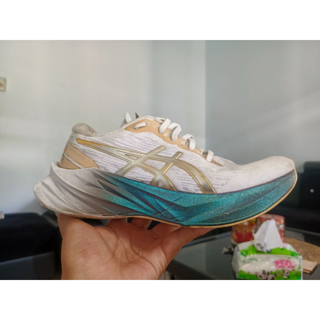 Asics Novablast 3 second original