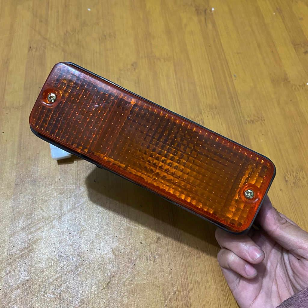 lampu sen sein bamper kijang KF20 copotan original