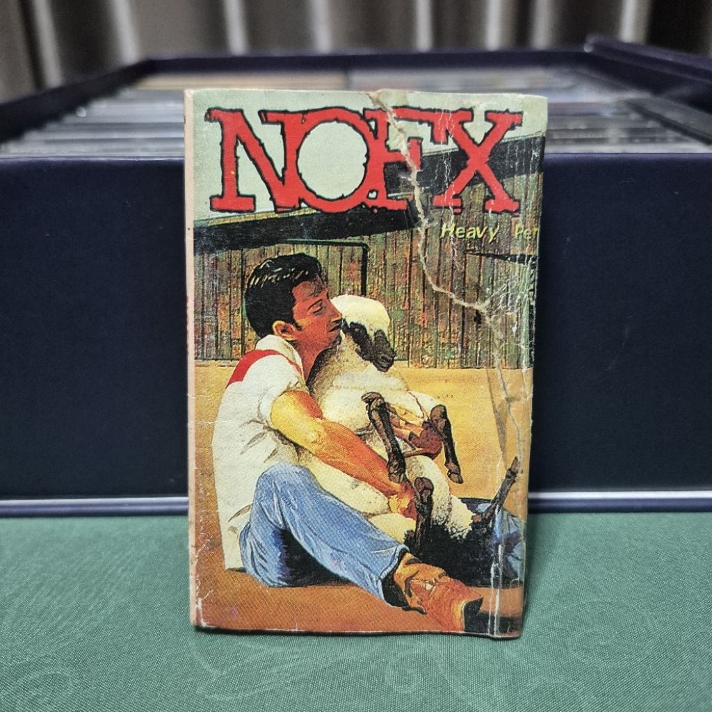 kaset pita nofx - heavy petting zoo