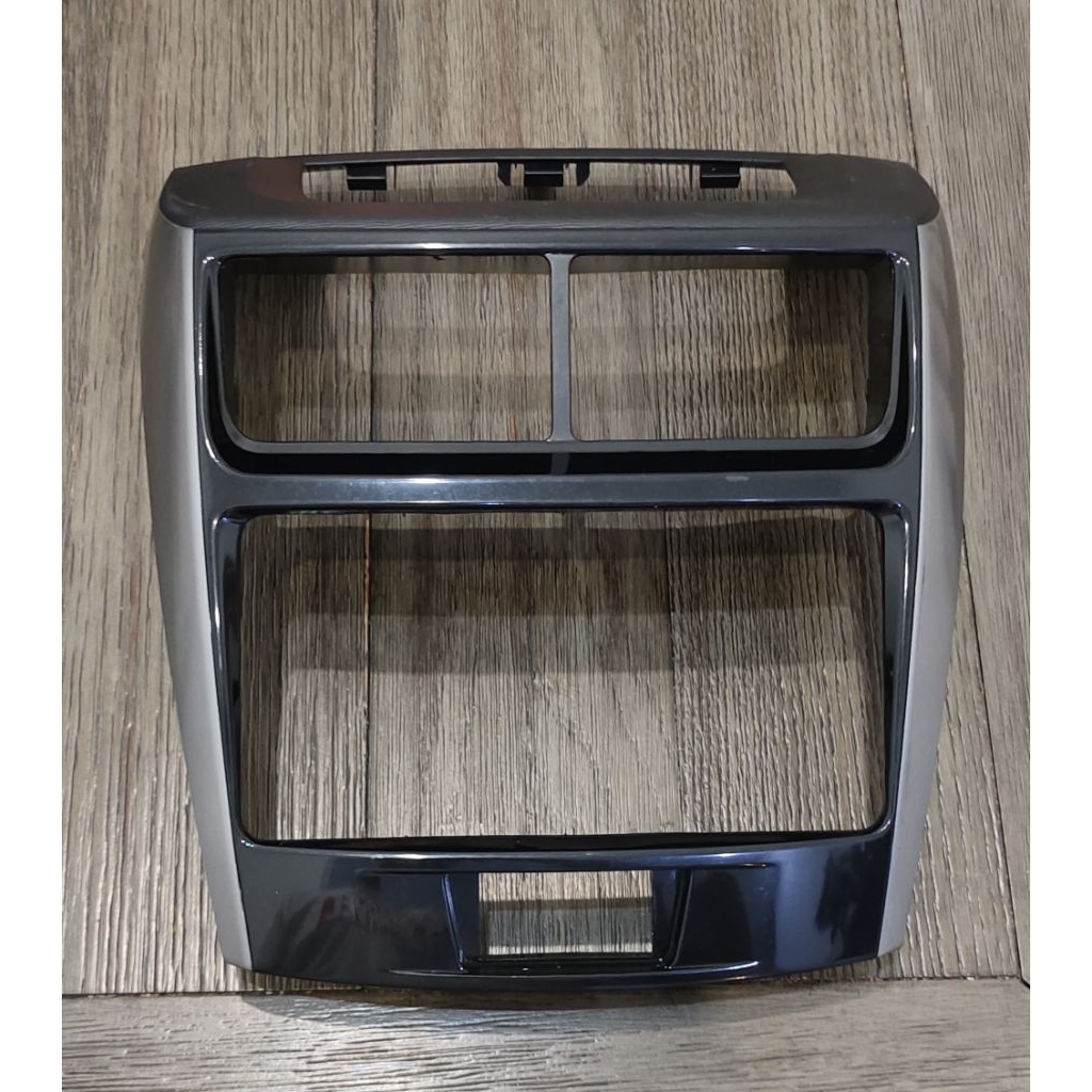 panel tape avanza xenia 2012 up double din black silver original