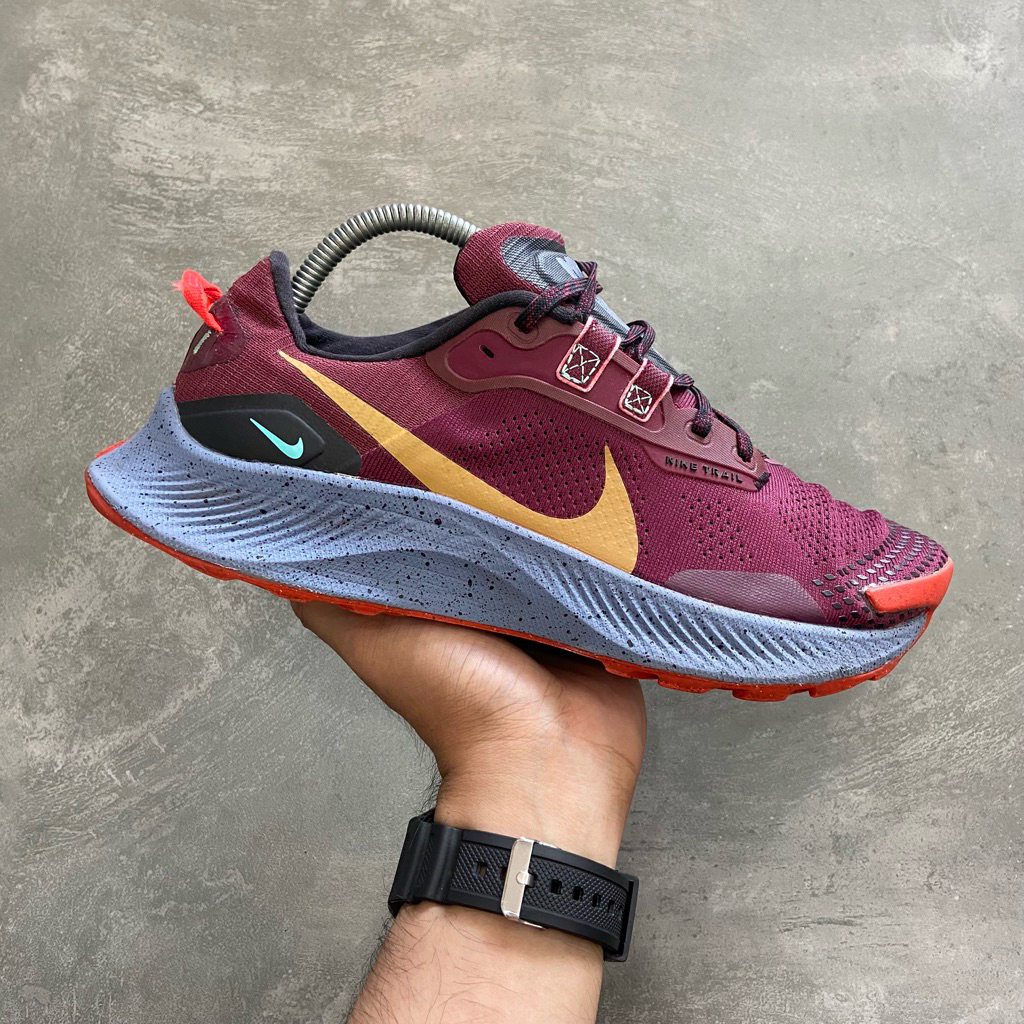 [Size 42] Rare Nike Pegasus Trail 3 ‘Dark Beetroot’ (DA8697-600) Second Kondisi Mulus Nominus. Harga