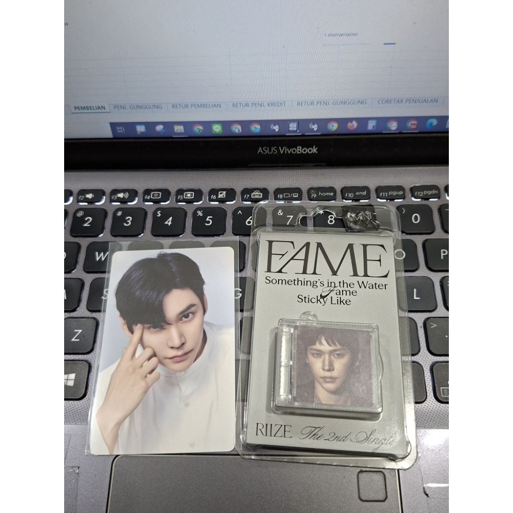 Album fame smini only & pc eunseok mikir kidz / pc eunseok jumatam