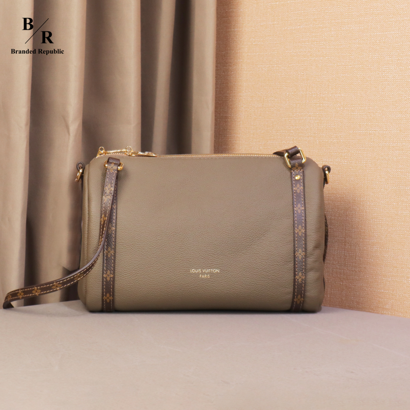 [Branded Republic] TAS SHOULDER BAG EXPRESS PM LEATHER BAG BLACK
