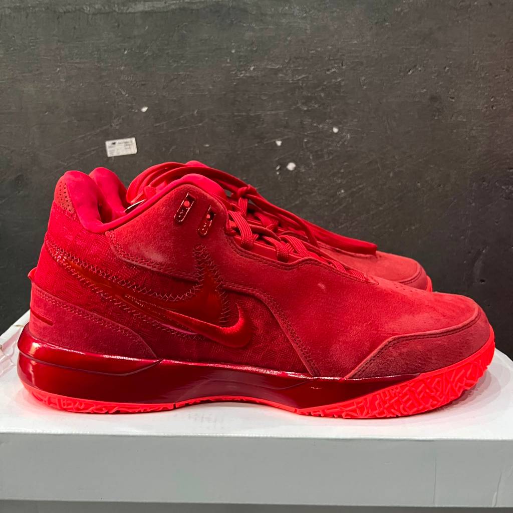 Merah-Merah (Lebron NXXT)