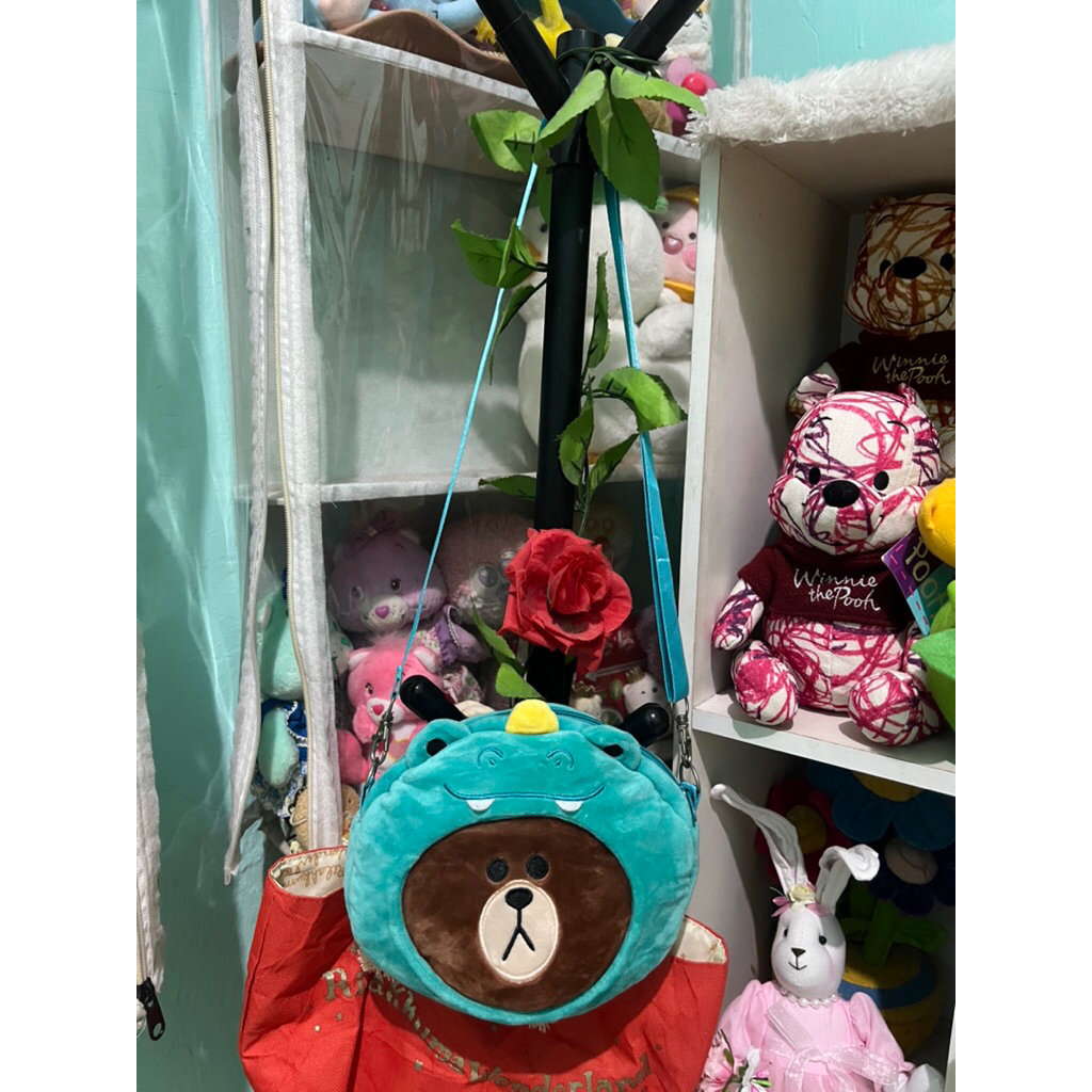 Tas boneka brown kostum naga brand bukan line cek foto tas boneka karakter brown
