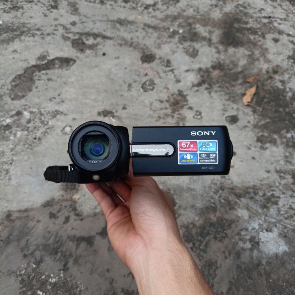 SONY DCR-SX21