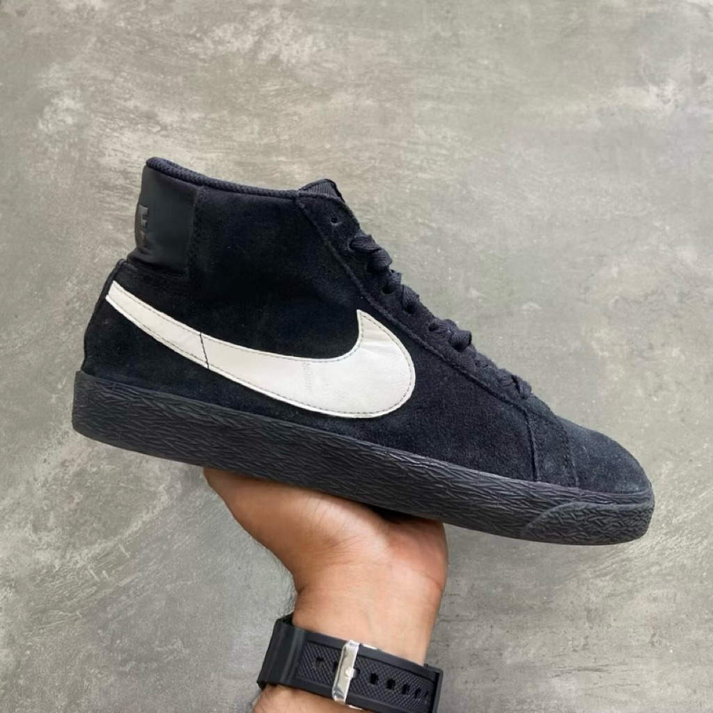 [Size 41] Rare Nike SB Blazer Zoom Mid ‘Black White’ (864349-007) Second Kondisi Mulus Nominus. Harg