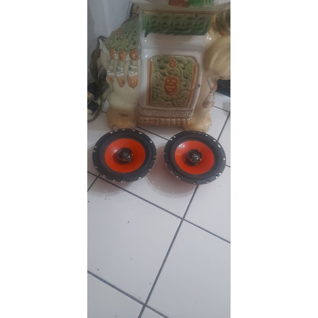 Speaker mid bass Venom Turbo 6inc sepasang mulus