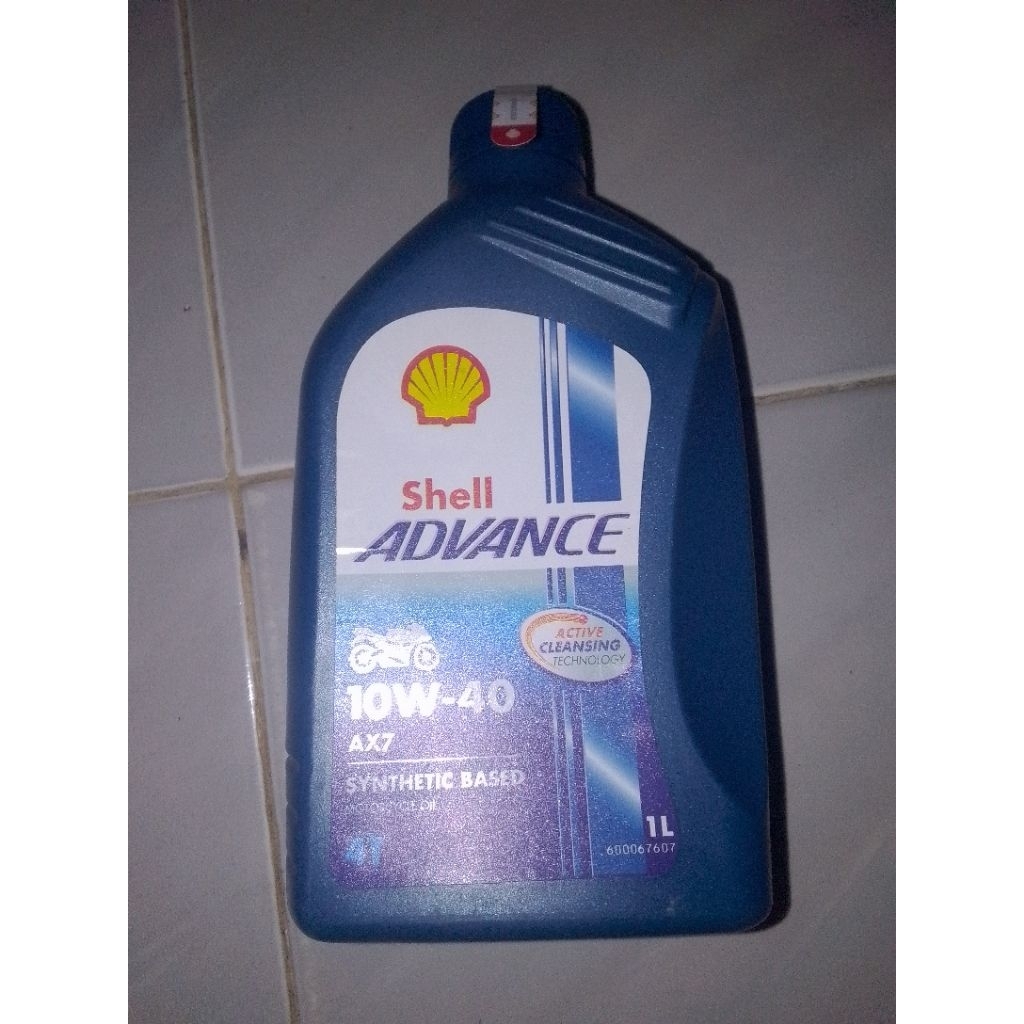 produk oli Shell kemasan biru ukuran 1 Liter yang bukan matic (untuk motor bebek dan sport/manual) a