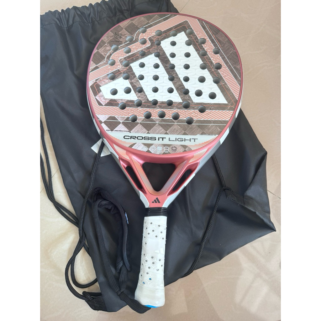 Raket Padel Second kurang dr 5x Pakai Adidas Martita Cross It Light 2026